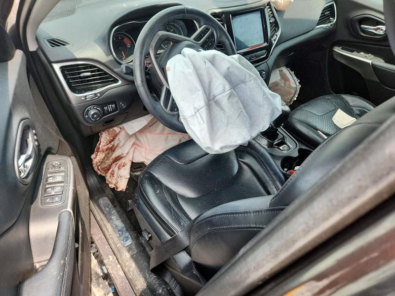 2019 JEEP CHEROKEE LIMITED 8