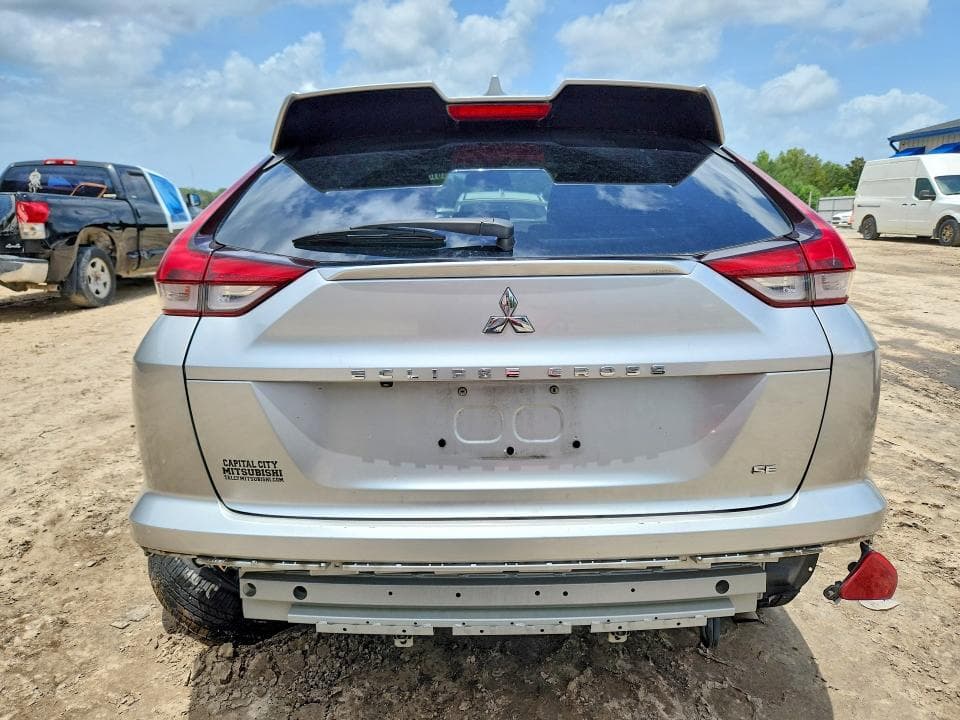 2022 MITSUBISHI ECLIPSE CROSS SE 6