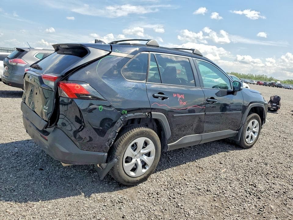 2024 TOYOTA RAV4 XLE 3