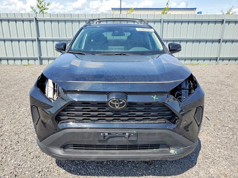 2024 TOYOTA RAV4 XLE 5
