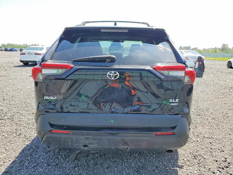 2024 TOYOTA RAV4 XLE 6
