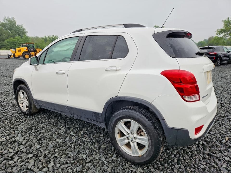2019 CHEVROLET TRAX 1LT 2
