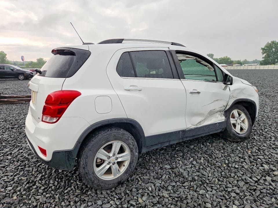 2019 CHEVROLET TRAX 1LT 3
