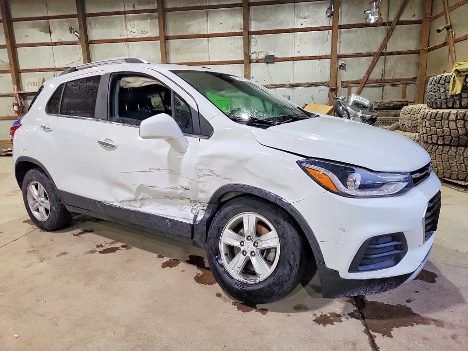 2019 CHEVROLET TRAX 1LT 4