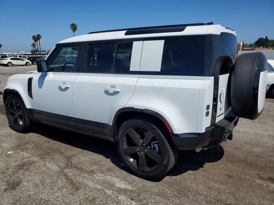 2026 LAND ROVER DEFENDER 2