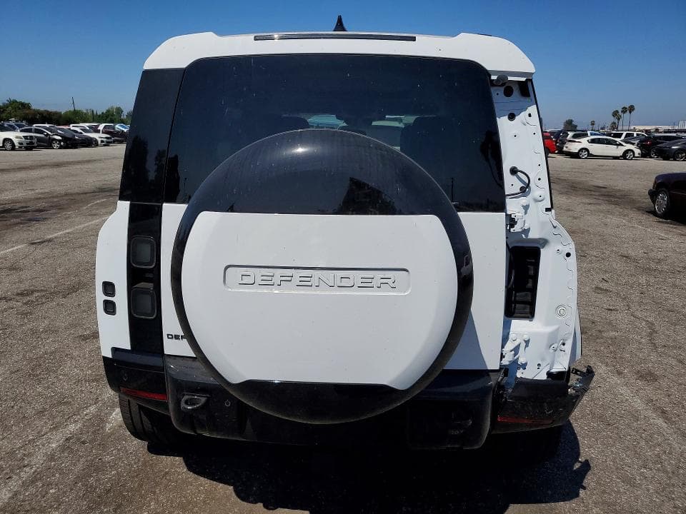 2026 LAND ROVER DEFENDER 6