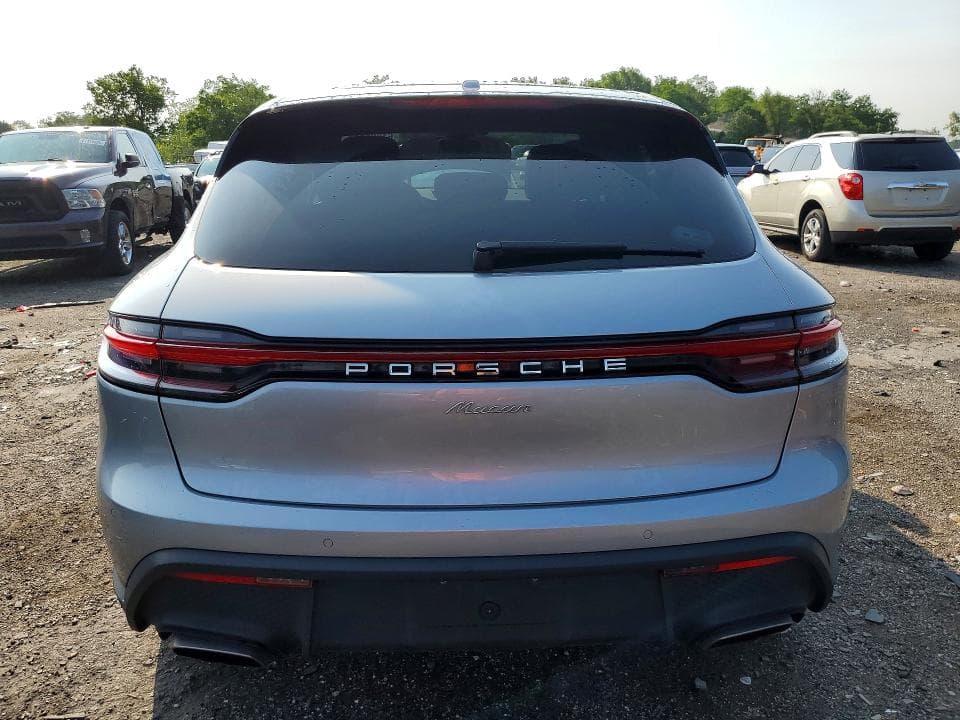 2023 PORSCHE MACAN BASE 6