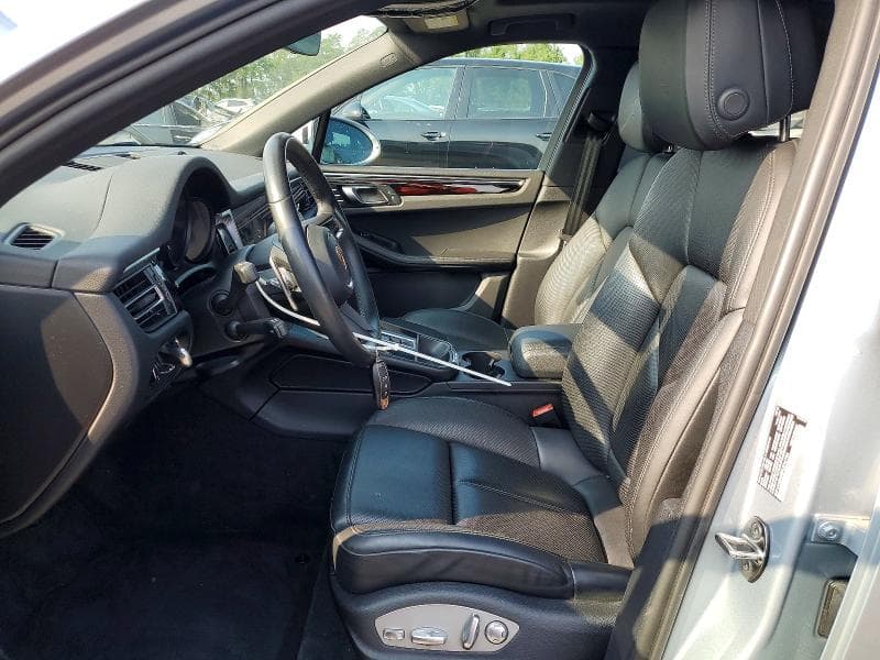 2023 PORSCHE MACAN BASE 7