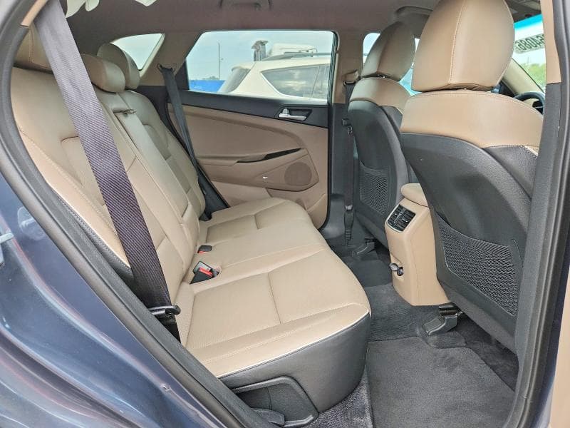 2019 HYUNDAI TUCSON LIMITED 11
