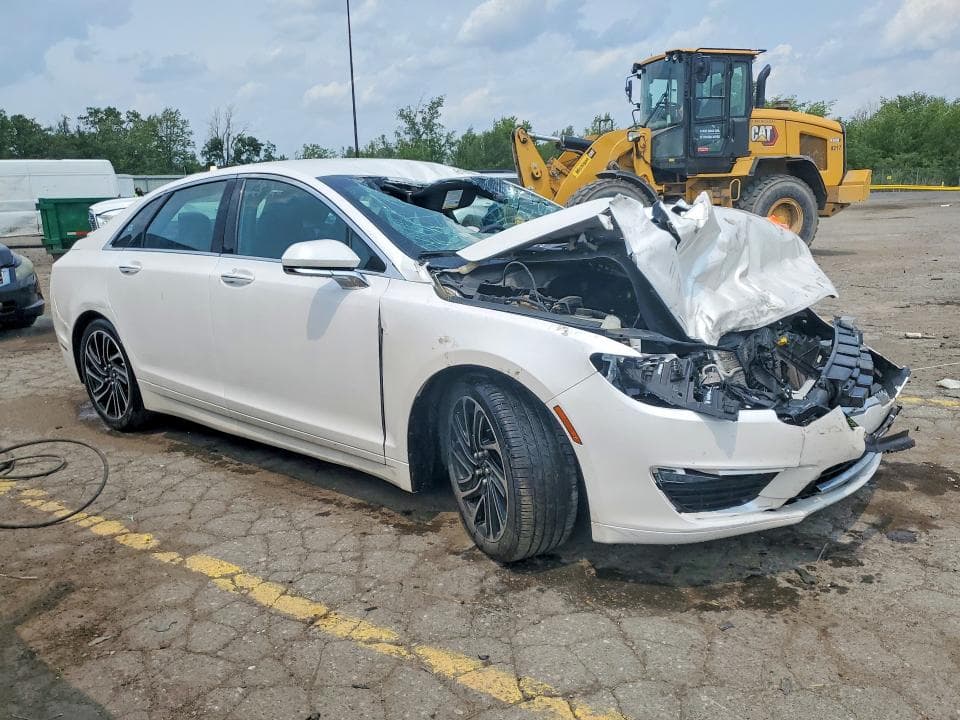 2020 LINCOLN MKZ 4