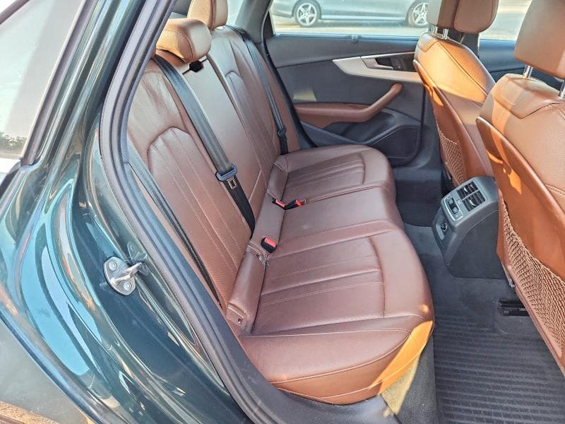 2017 AUDI A4 PRESTIGE 10