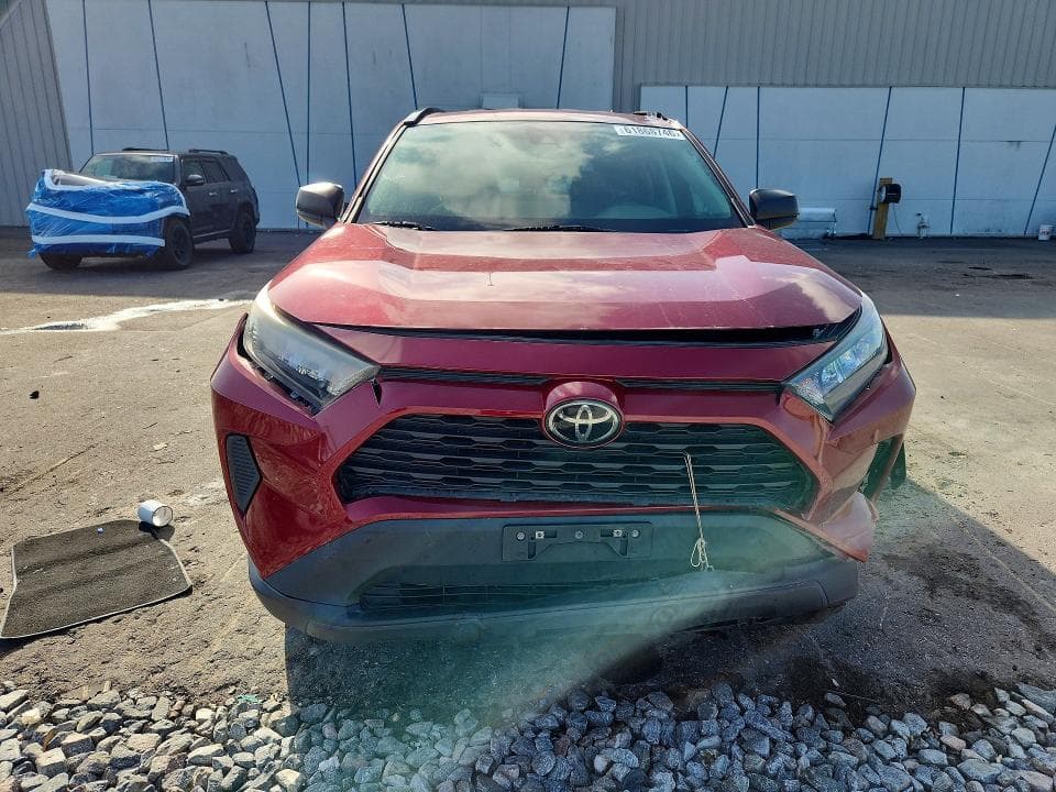 2021 TOYOTA RAV4 LE 5