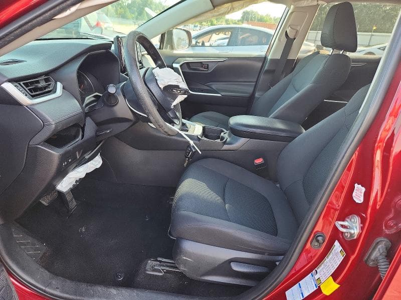 2021 TOYOTA RAV4 LE 7