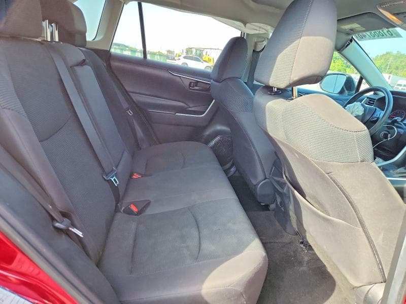 2021 TOYOTA RAV4 LE 10