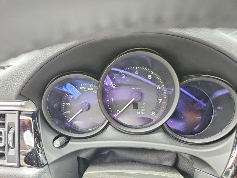 2024 PORSCHE MACAN BASE 9