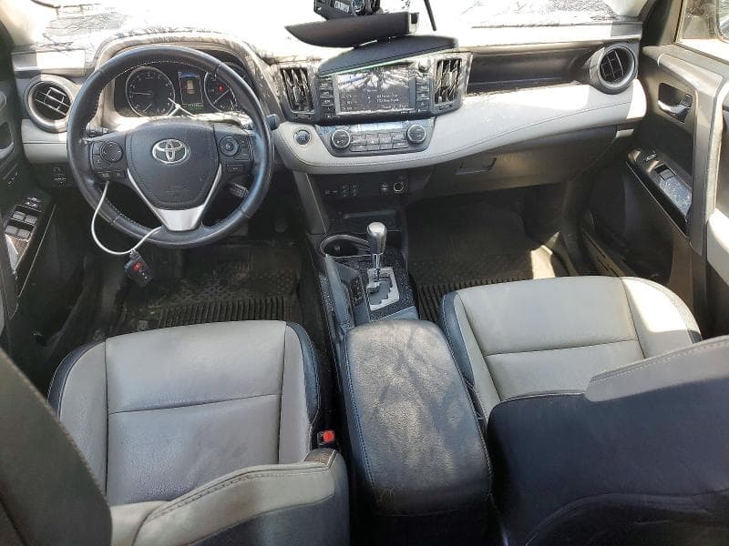 2017 TOYOTA RAV4 LIMITED 8