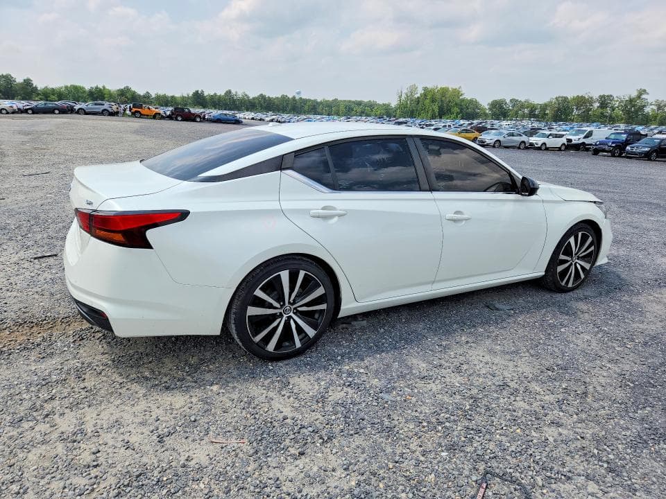 2020 NISSAN ALTIMA SR 3