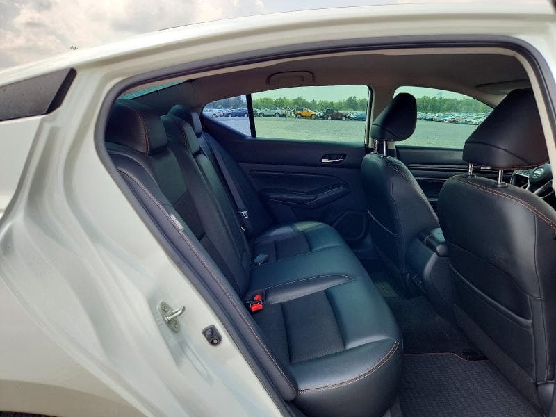2020 NISSAN ALTIMA SR 10