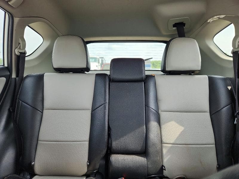 2017 TOYOTA RAV4 XLE 10