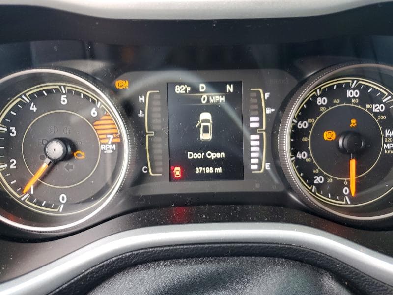 2018 JEEP CHEROKEE LATITUDE PLUS 9