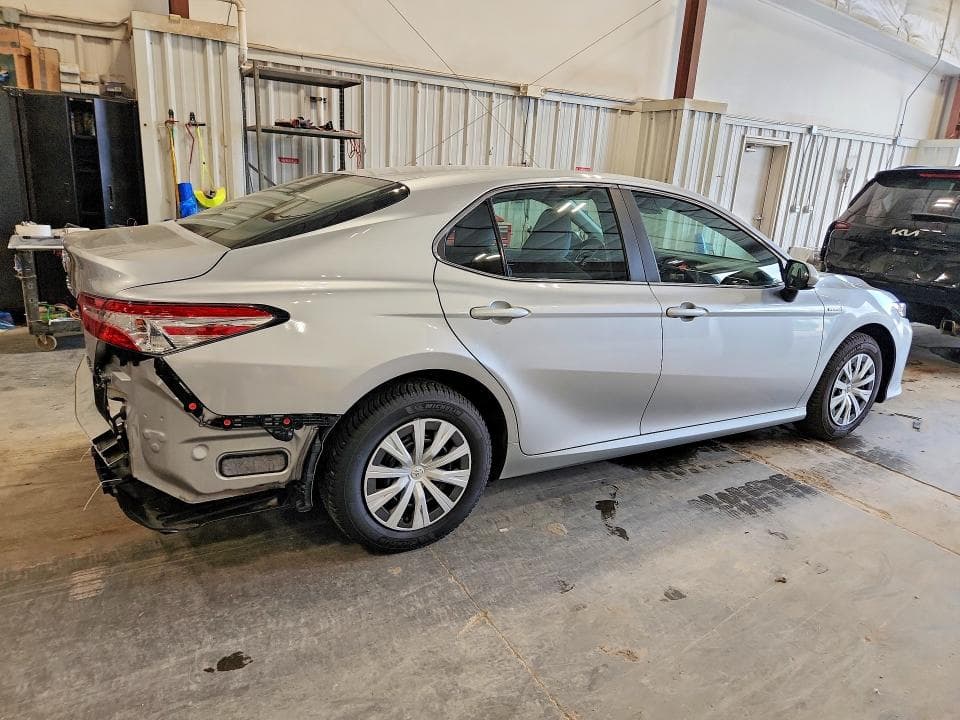2018 TOYOTA CAMRY LE 3