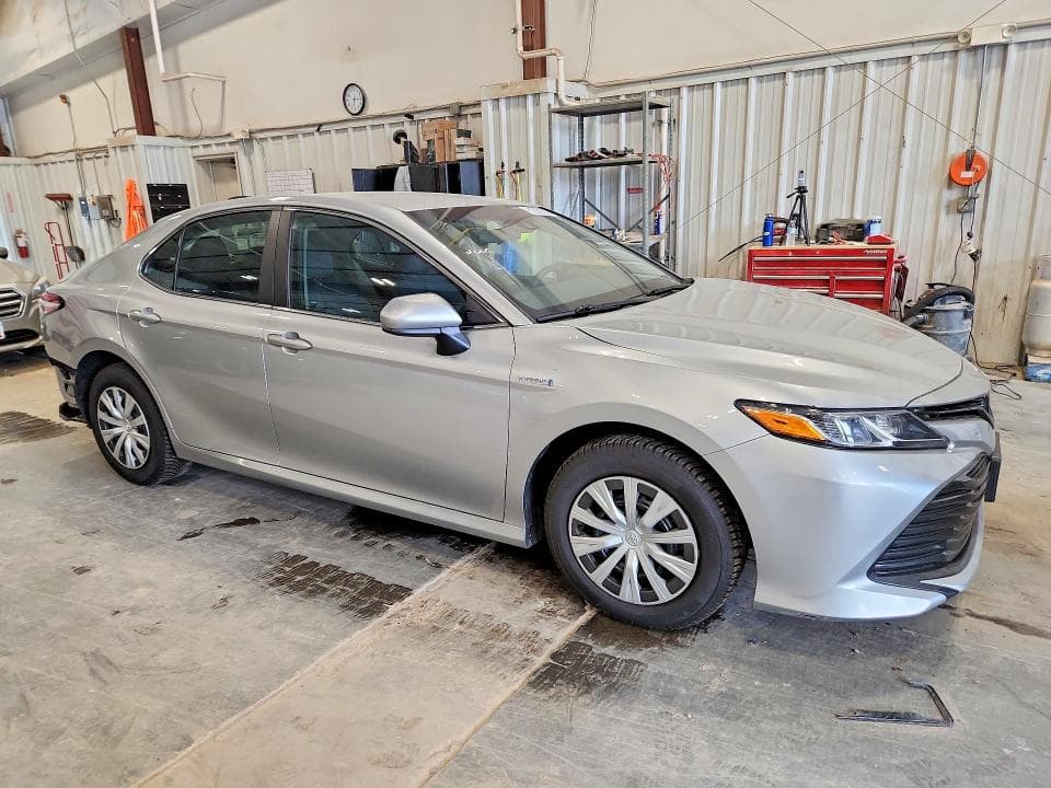 2018 TOYOTA CAMRY LE 4