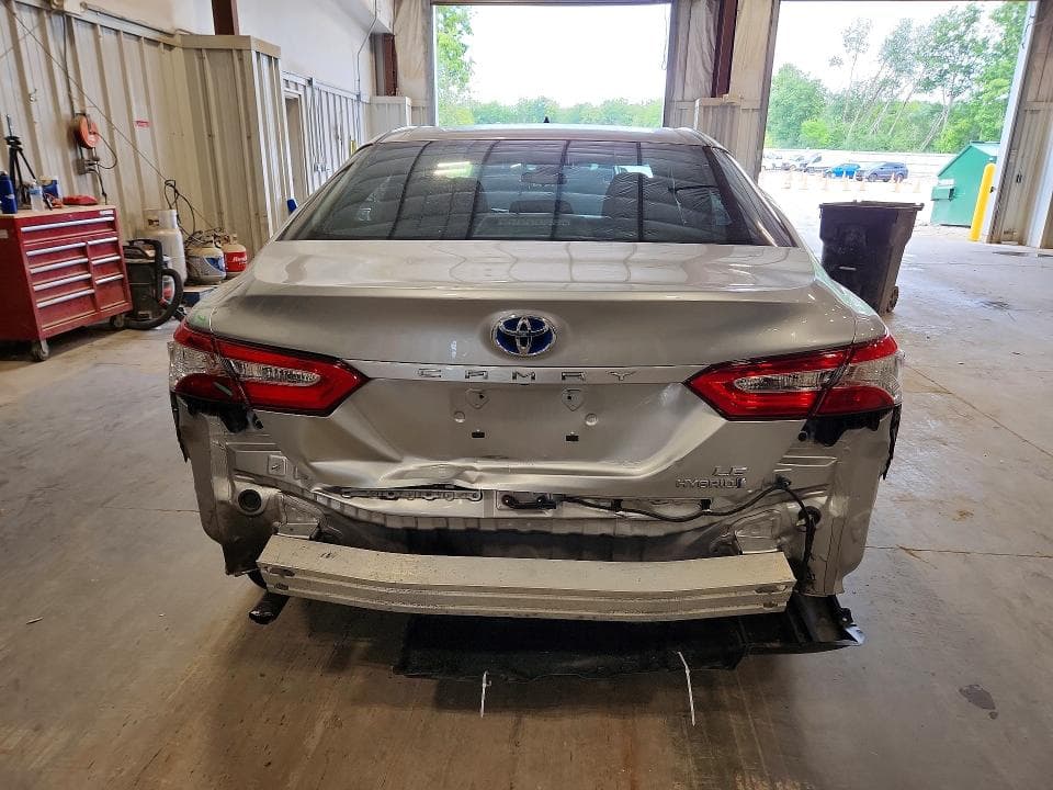 2018 TOYOTA CAMRY LE 6