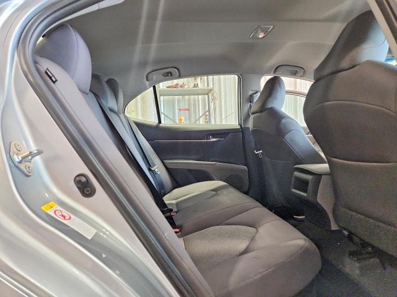 2018 TOYOTA CAMRY LE 10