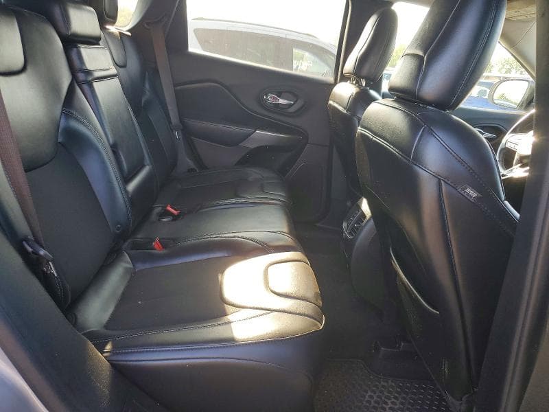 2019 JEEP CHEROKEE LATITUDE PLUS 11