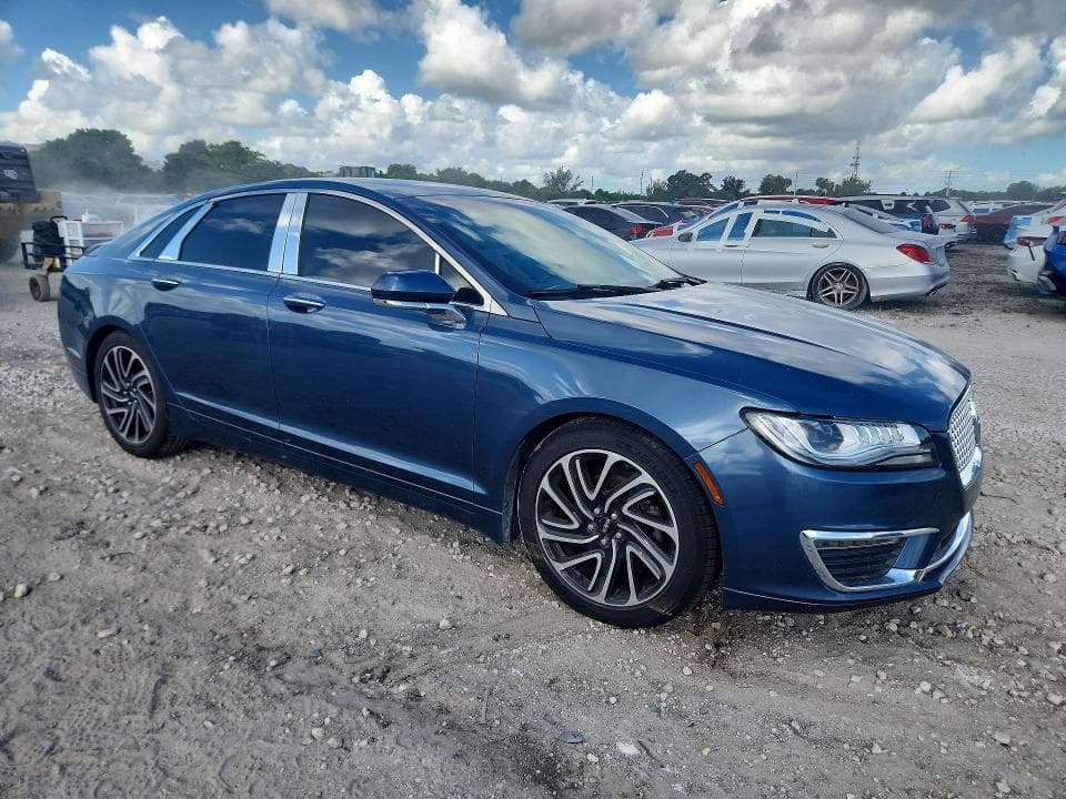2019 LINCOLN MKZ 4
