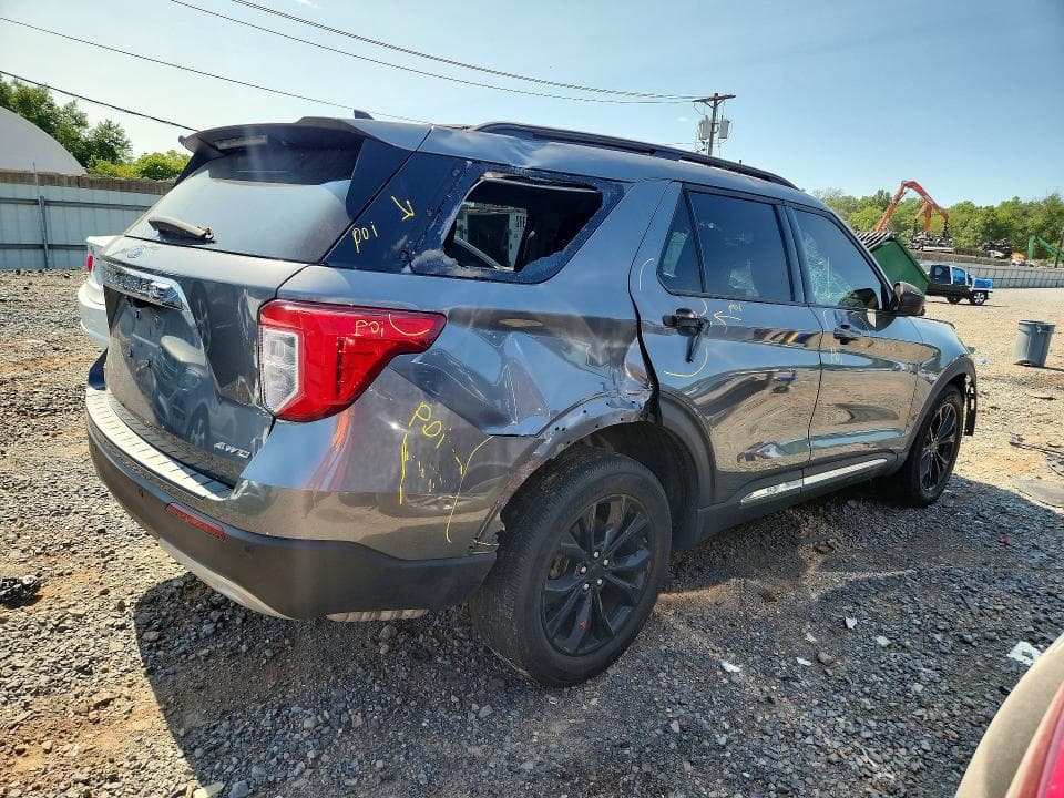 2022 FORD EXPLORER XLT 3