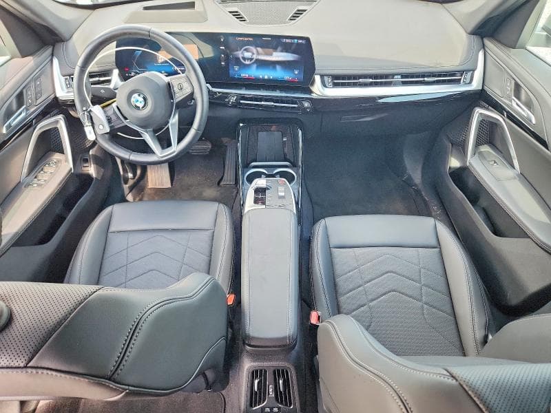 2025 BMW X1 XDRIVE28I 8