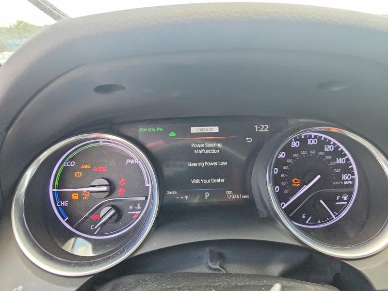 2019 TOYOTA CAMRY HYBRID XLE 9