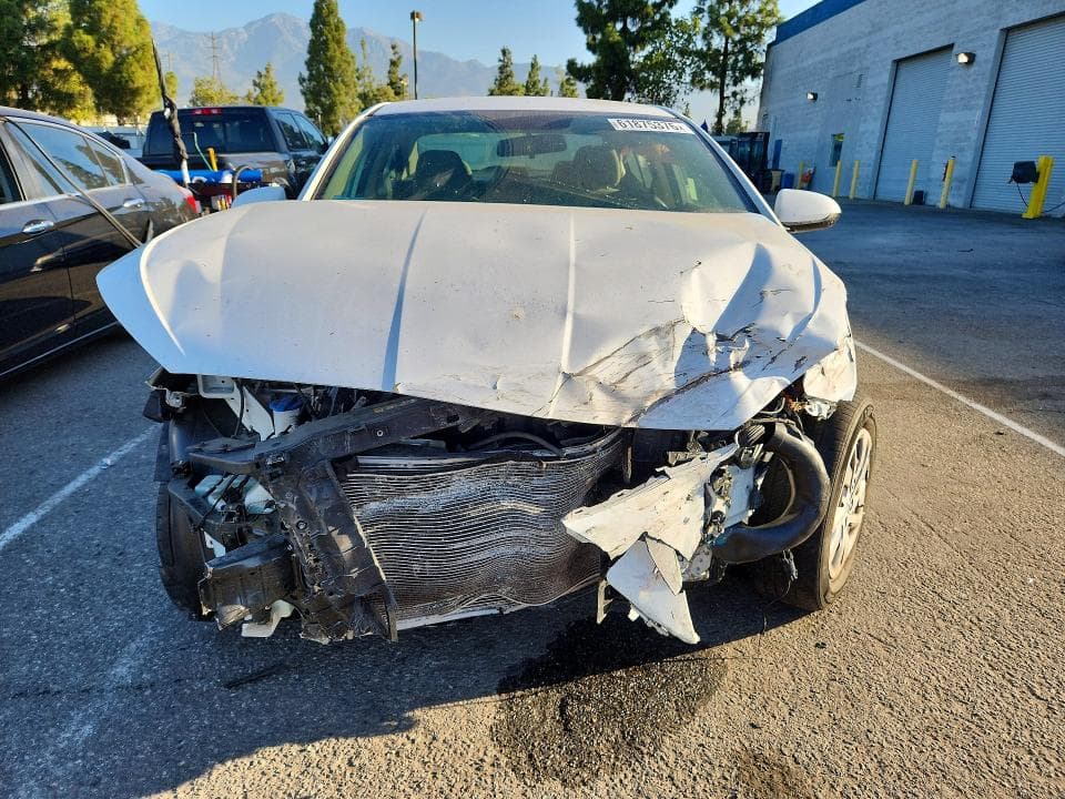 2019 HYUNDAI ELANTRA SE 5