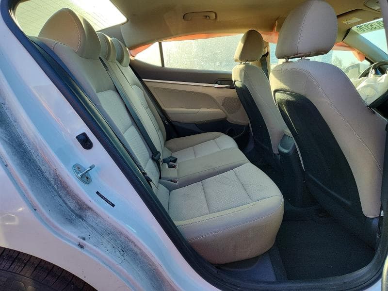 2019 HYUNDAI ELANTRA SE 10
