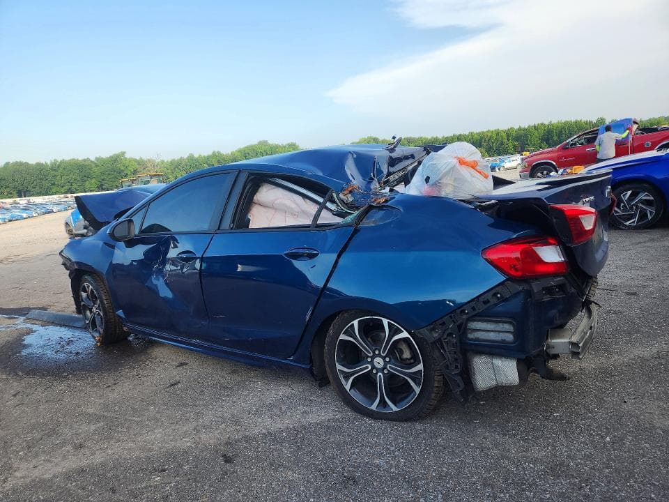 2019 CHEVROLET CRUZE LT 2