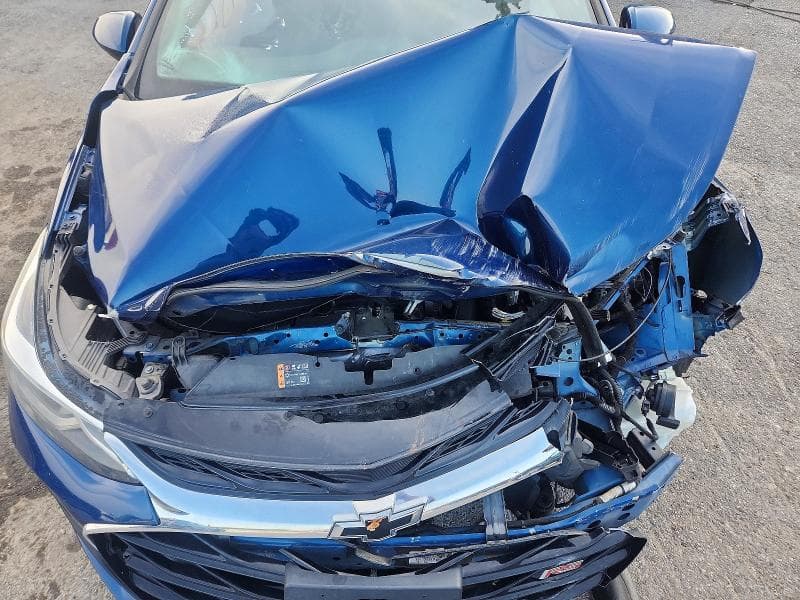 2019 CHEVROLET CRUZE LT 11