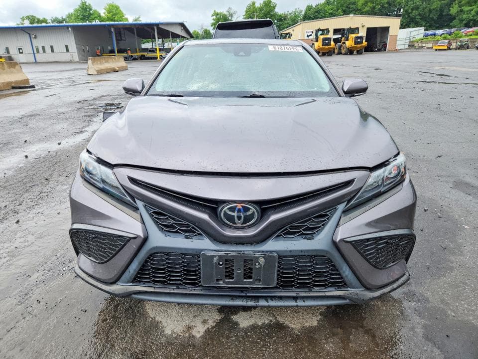 2022 TOYOTA CAMRY SE 5