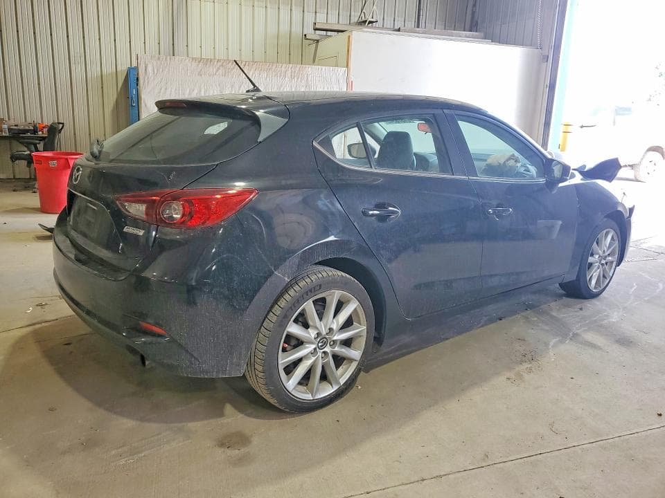 2017 MAZDA 3 TOURING 3