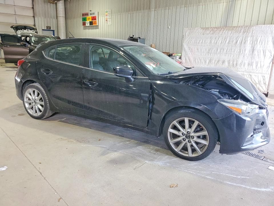 2017 MAZDA 3 TOURING 4