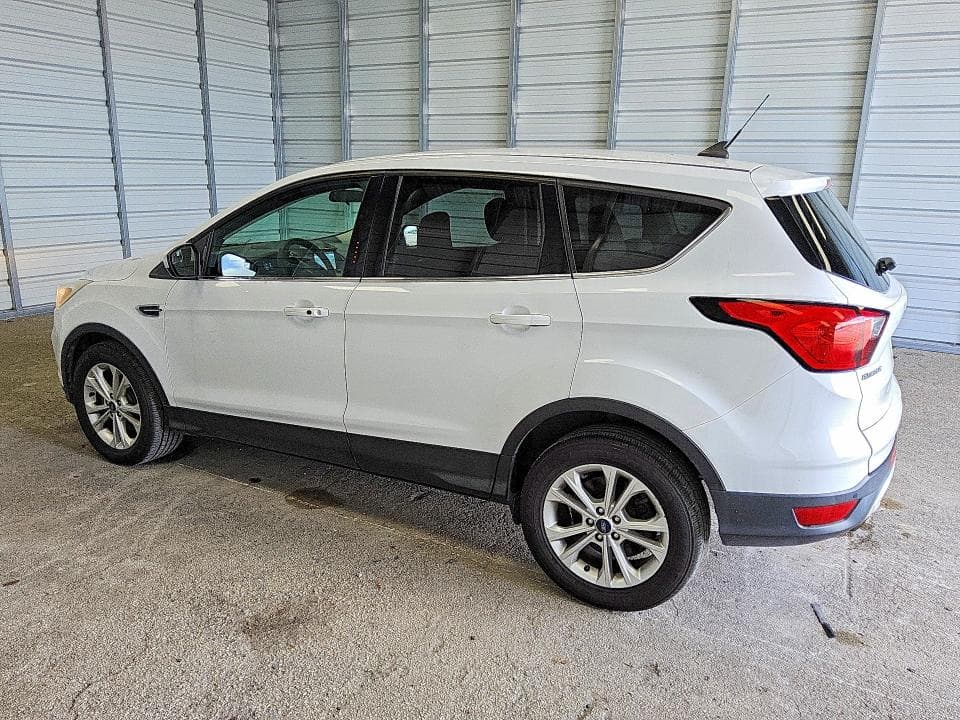 2019 FORD ESCAPE SE 2