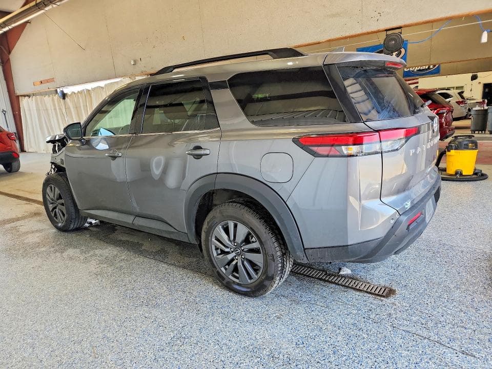 2024 NISSAN PATHFINDER SV 2