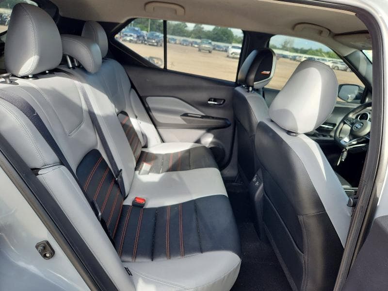 2021 NISSAN KICKS SR 11