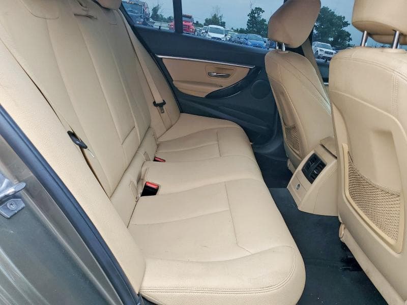2018 BMW 330 I 10
