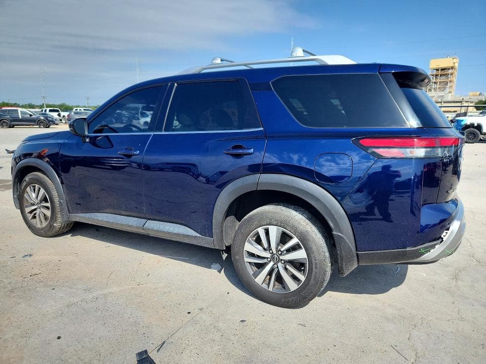 2024 NISSAN PATHFINDER SL 2
