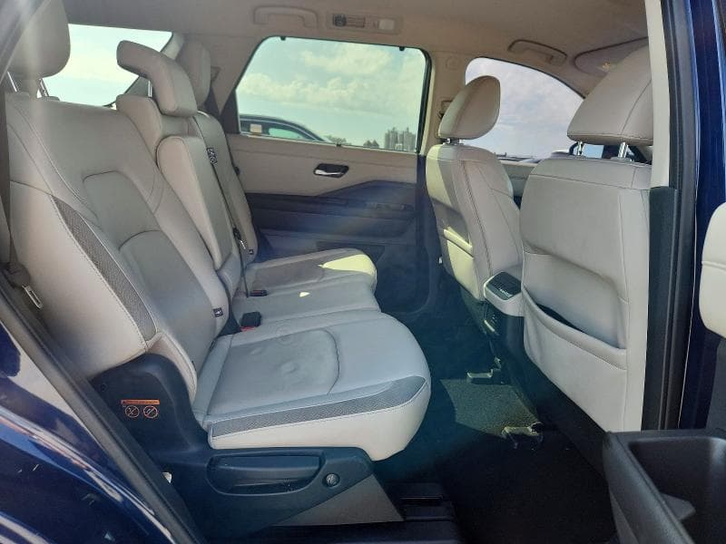 2024 NISSAN PATHFINDER SL 11