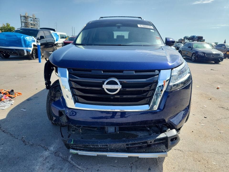 2024 NISSAN PATHFINDER SL 5