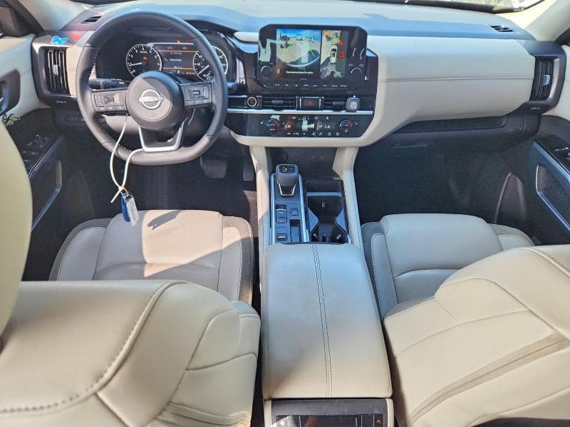 2024 NISSAN PATHFINDER SL 8