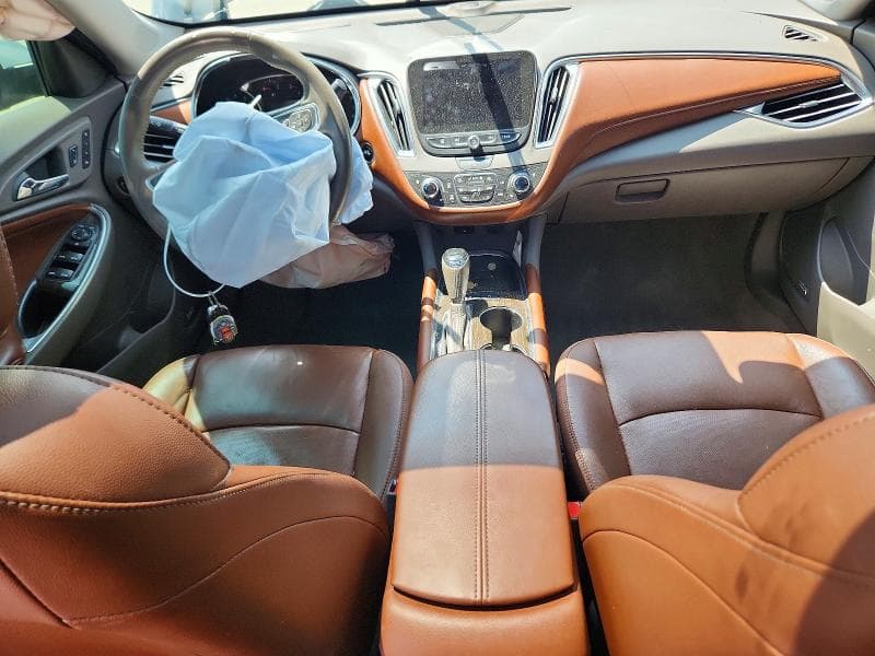 2017 CHEVROLET MALIBU PREMIER 8