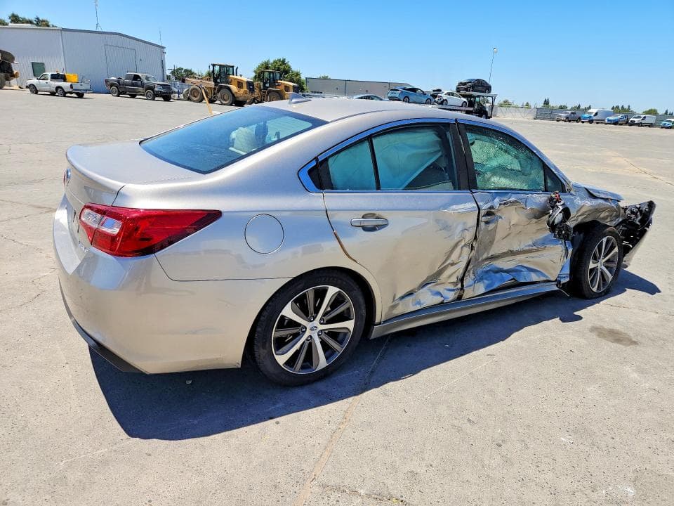 2018 SUBARU LEGACY 2.5I LIMITED 3